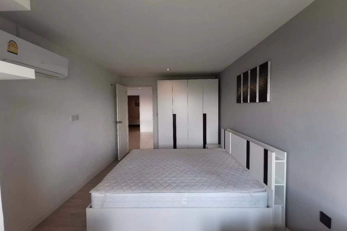 3 Bedroom 2 Bathroom for Sale at Hillside 4 Condo-SM-Sta-1259