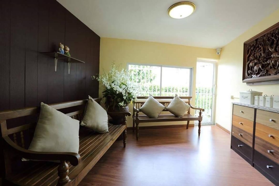 12 rooms hotel for sale in Muang Chiang Mai-P-PCCS926