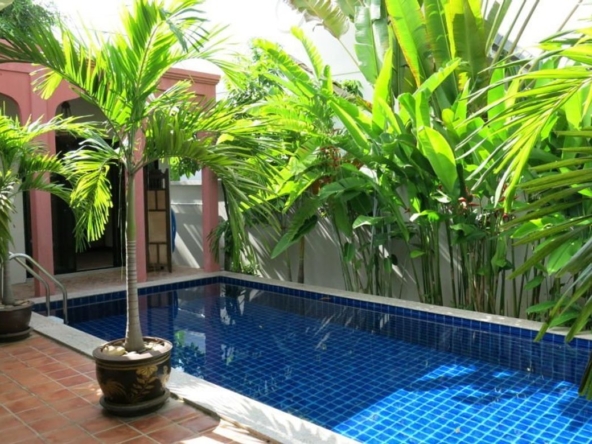 3 beds villa with a private pool for rent in Hang Dong area-P-PHR054