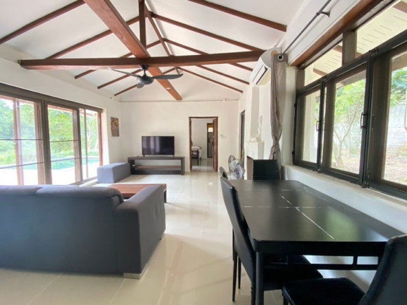 A cozy 3 bed pool villa for rent in Nong Kwai