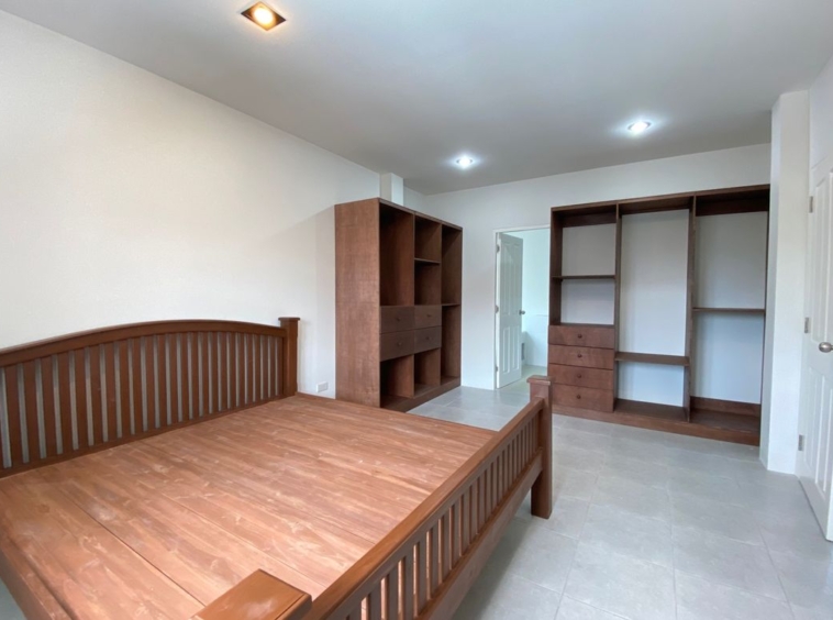 Brand new 4 bed house for rent in Hang Dong