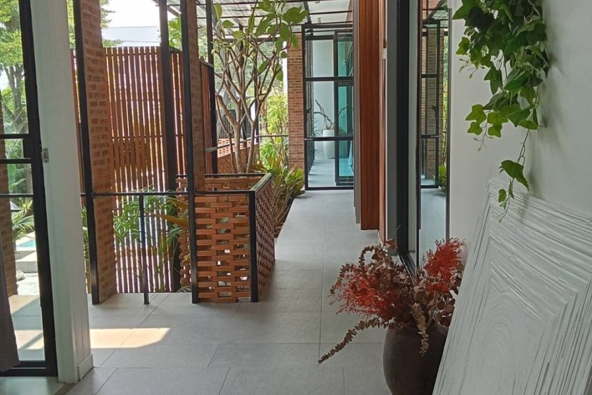 3 bed modern bungalow with a private pool for rent in Hang Dong