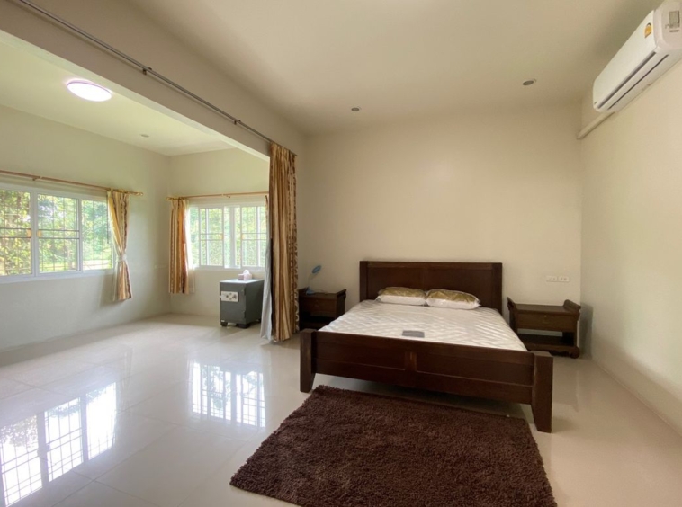 A bungalow with 2 beds for rent in Mae Rim