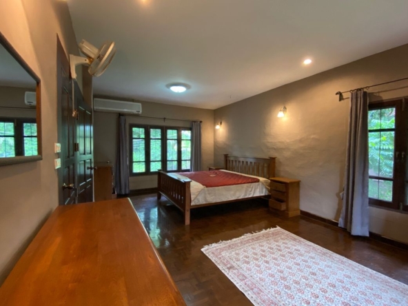 A colonial style 3 bed house for rent in Muang Chiang Mai-P-PHR946