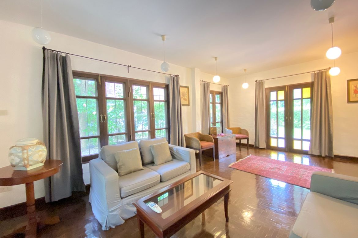 A colonial style 3 bed house for rent in Muang Chiang Mai-P-PHR946