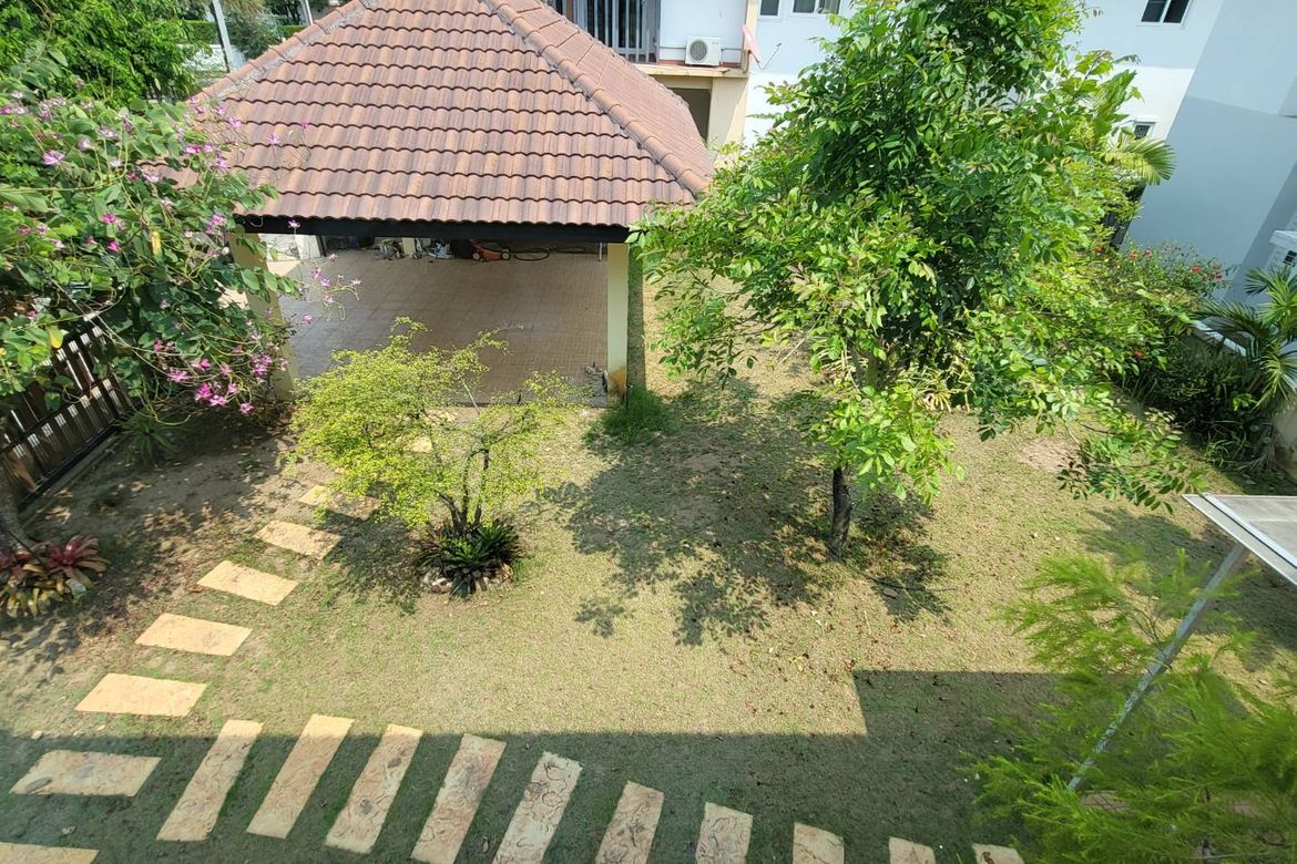 spacious area (San Kamphaeng)-J-JOY1497