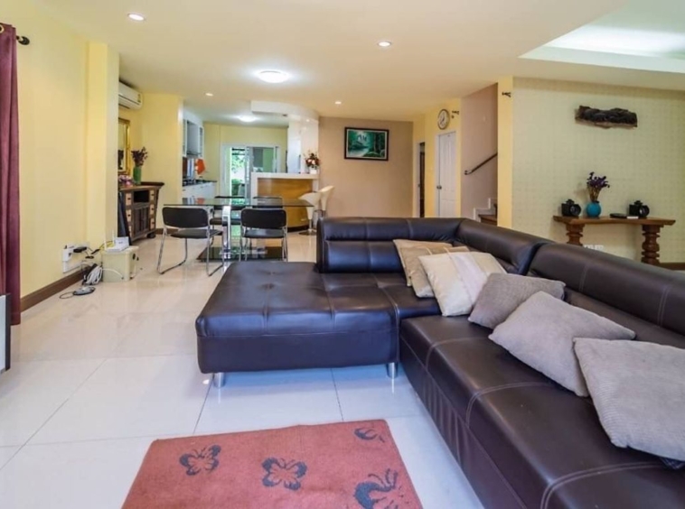 spacious area (San Kamphaeng)-J-JOY1497