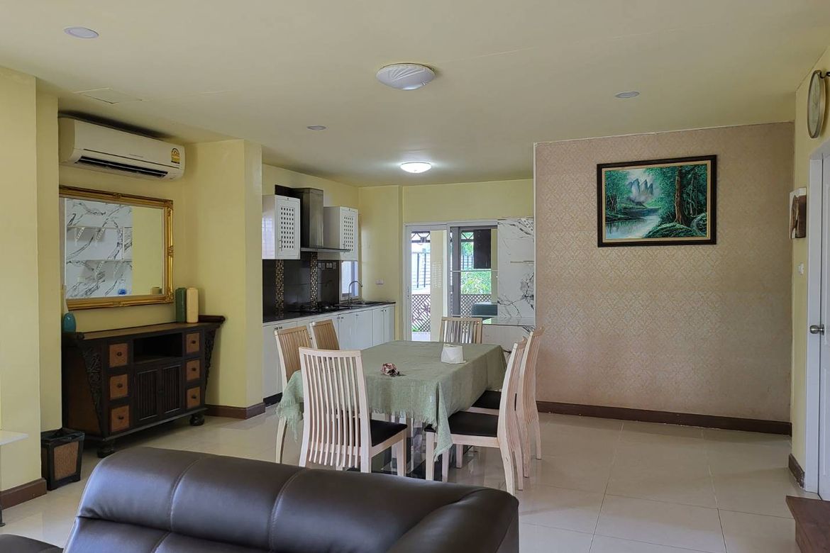 spacious area (San Kamphaeng)-J-JOY1497