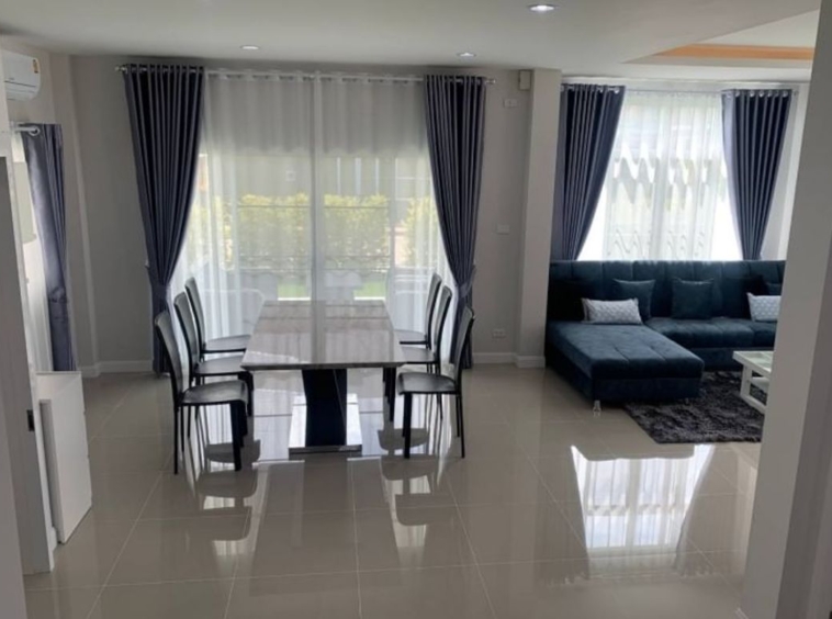 House for rent near San Kamphaeng The house will be vacant on 20/2/66 Beautiful house on a large land-J-LN050