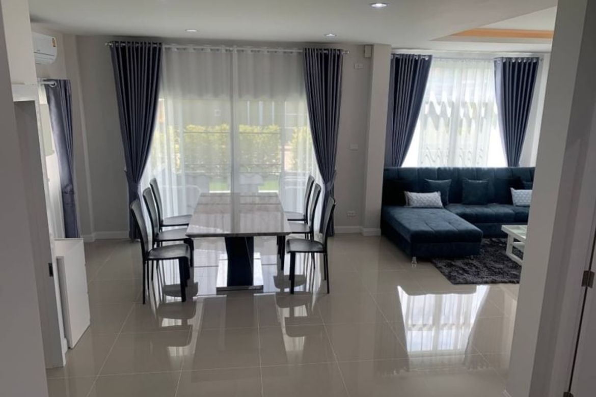 House for rent near San Kamphaeng The house will be vacant on 20/2/66 Beautiful house on a large land-J-LN050