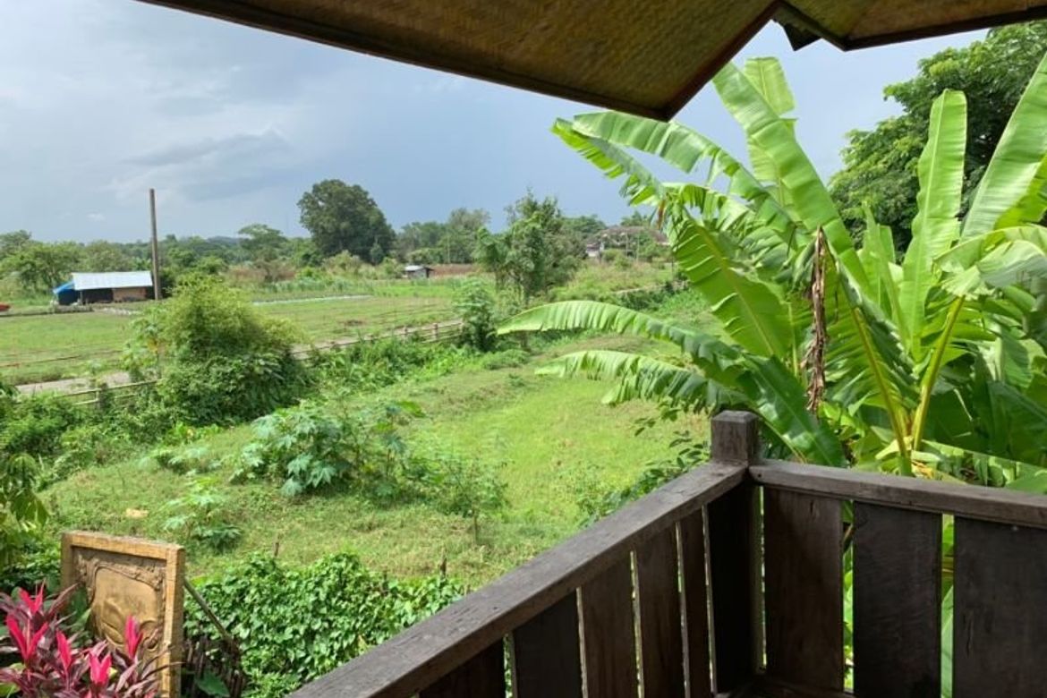 A wooden Thai house for rent in Mae Rim