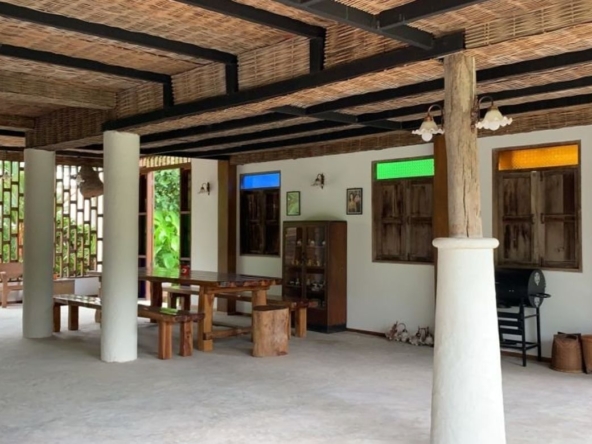 A wooden Thai house for rent in Mae Rim