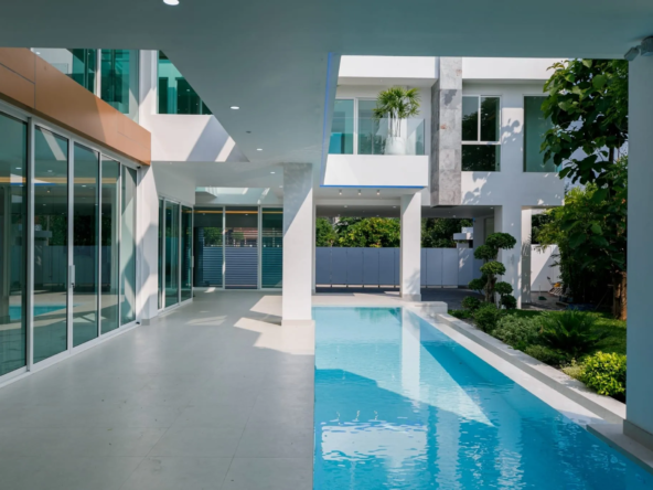 Luxurious 8-Bedroom Home for sale in Chiang Mai | Modern Style-CMP-102