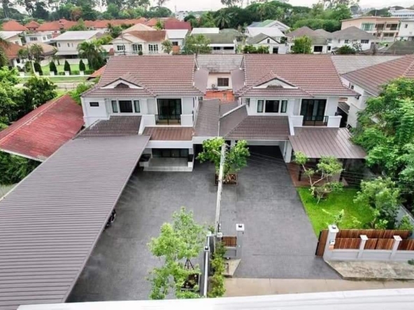 Spacious 7BR Twin House for Sale in Chiang Mai - Reduced Price-CMP-41