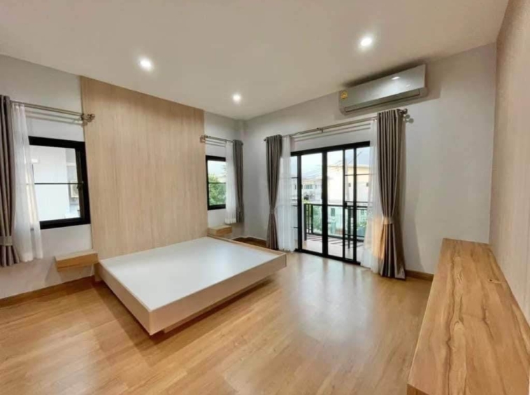 Spacious 7BR Twin House for Sale in Chiang Mai - Reduced Price-CMP-41