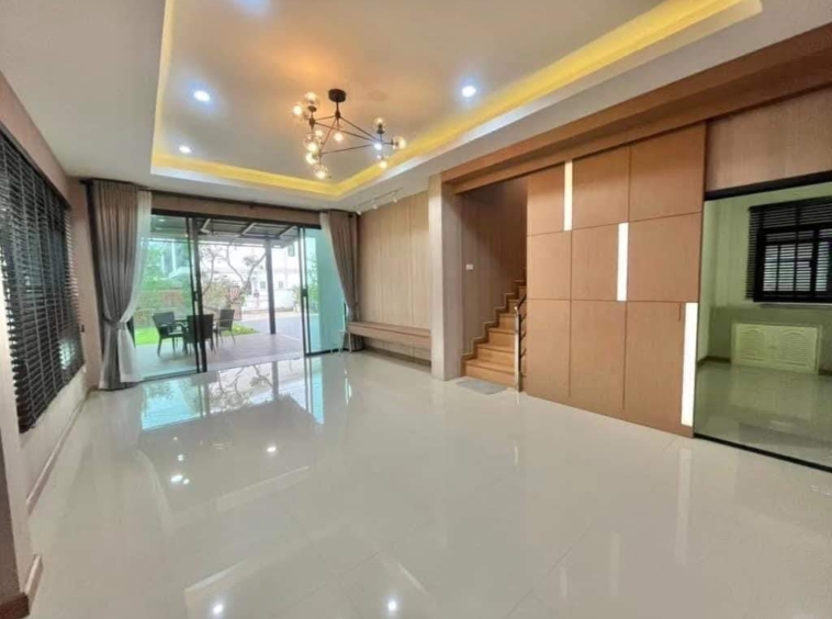 Spacious 7BR Twin House for Sale in Chiang Mai - Reduced Price-CMP-41