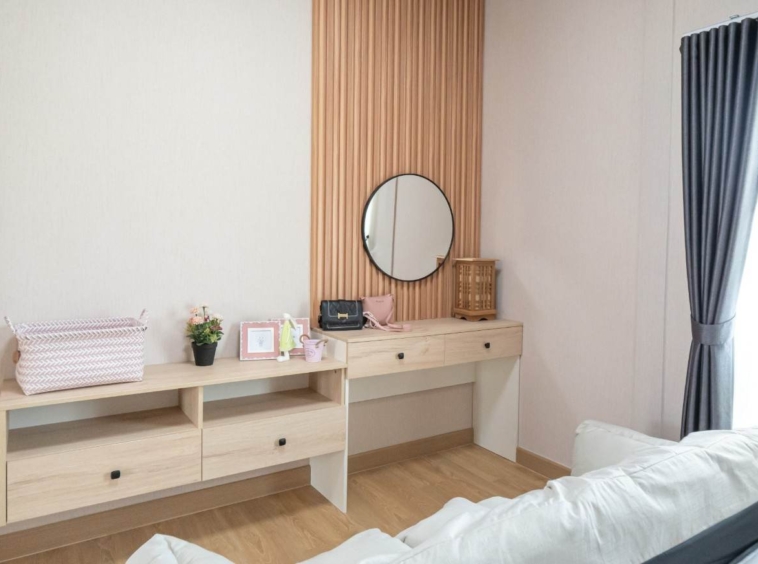 Modern Muji-Style 4 Bed