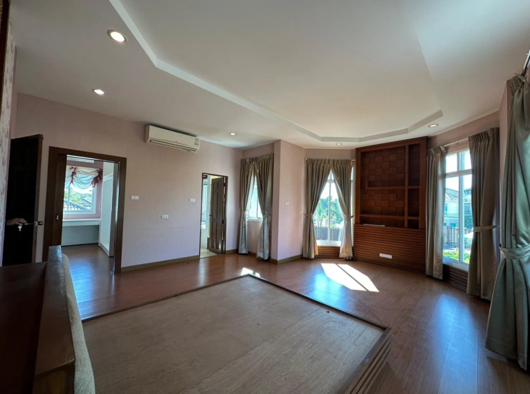 Spacious 4-Bedroom House for sale Chiang Mai | San Sai