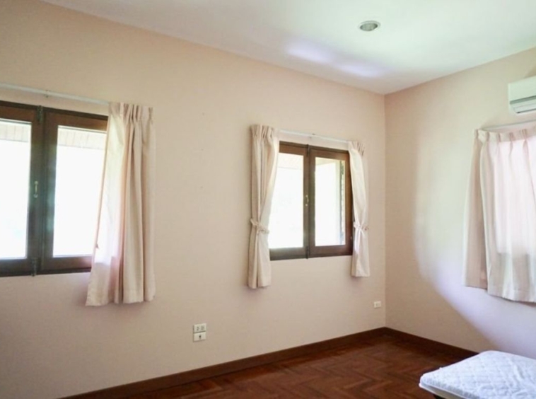 Unique house 3 bed for sale in Doi Saket