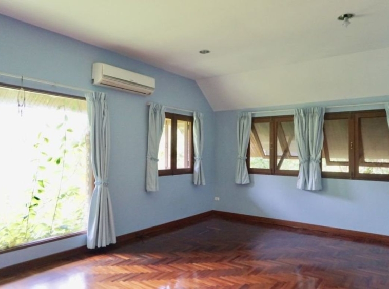 Unique house 3 bed for sale in Doi Saket