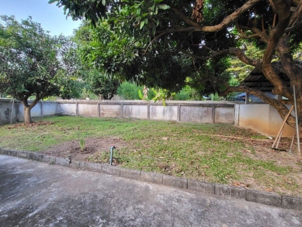 House for sale near Kad Farang