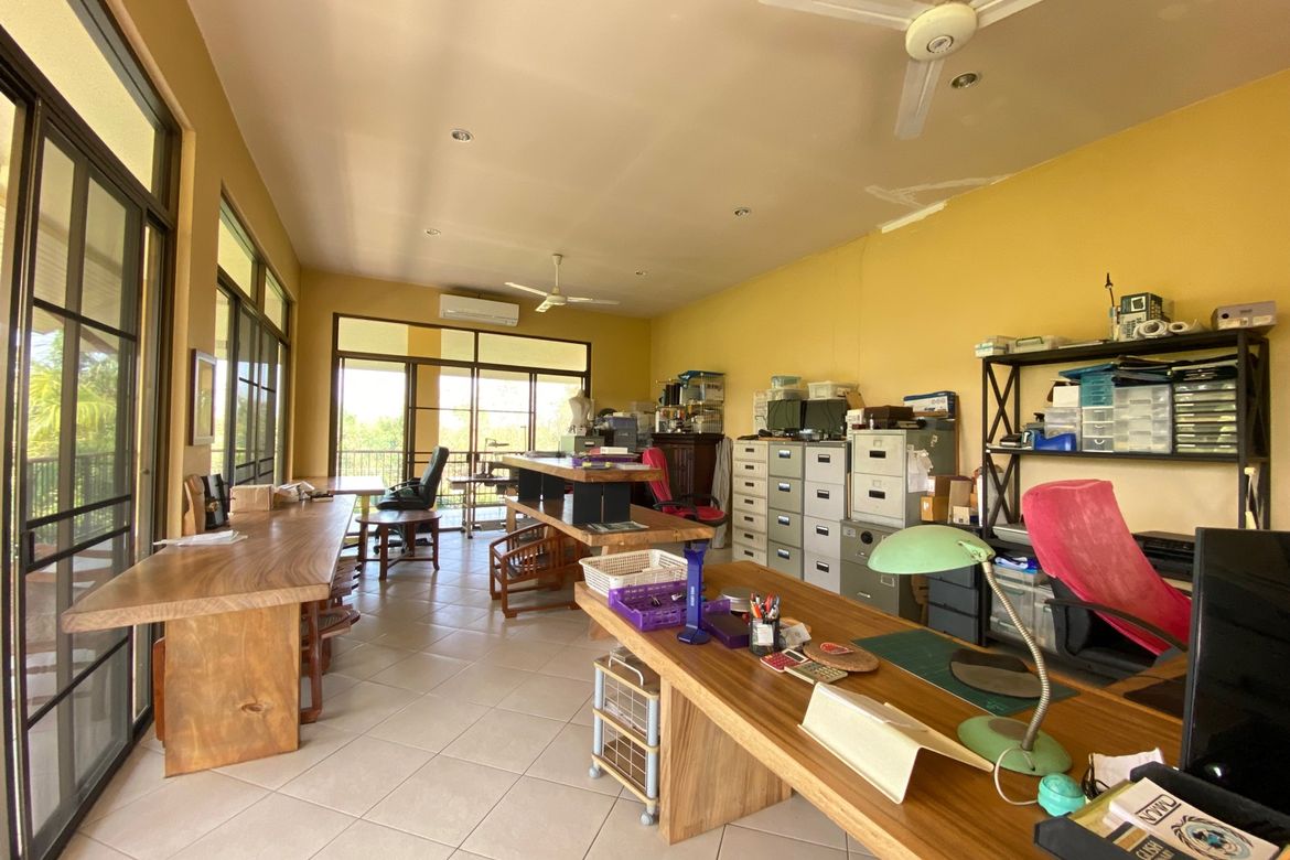 A large family home with private pool for sale in Nam Phrae