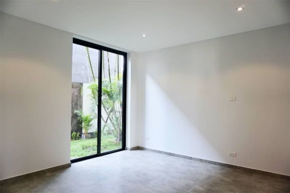 Modern house with a private pool for sale in Hang Dong