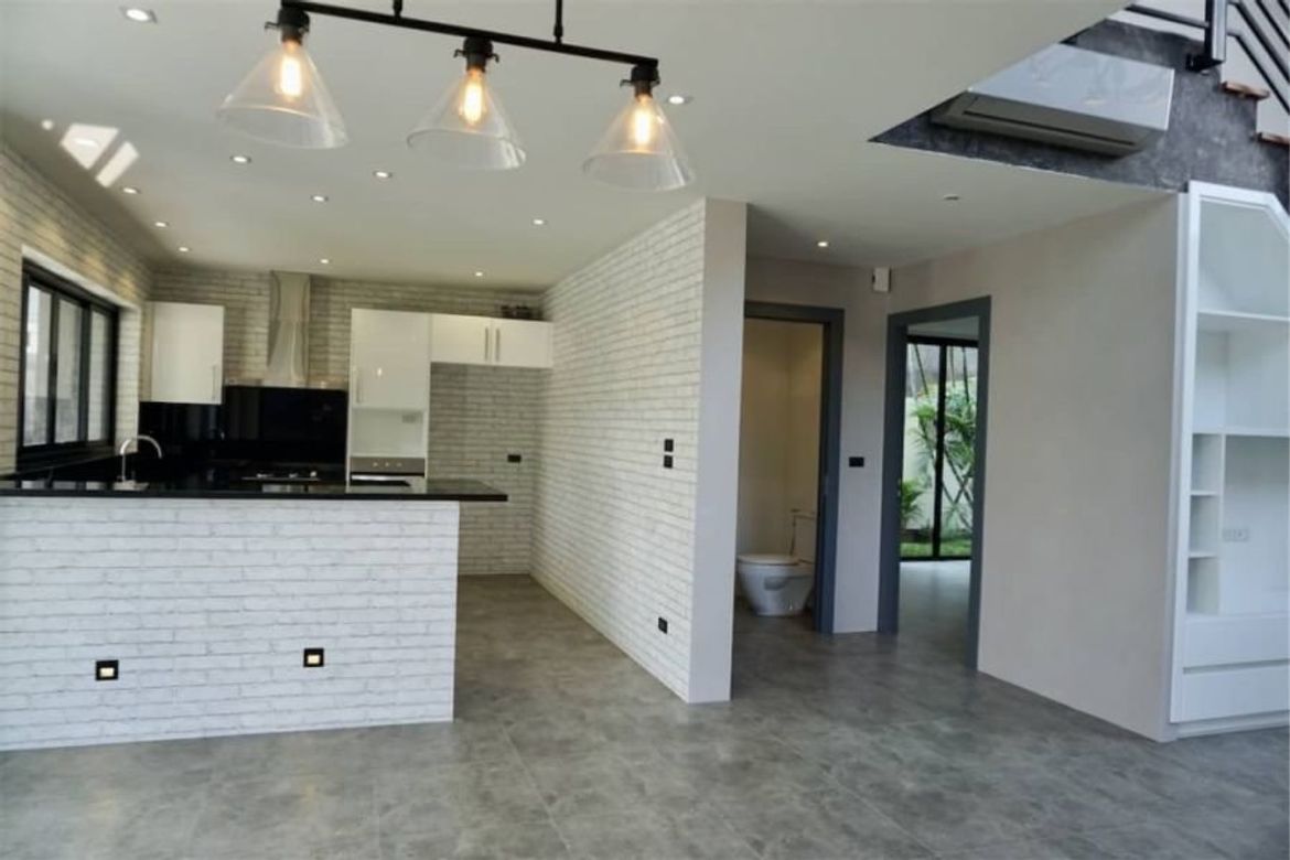 Modern house with a private pool for sale in Hang Dong