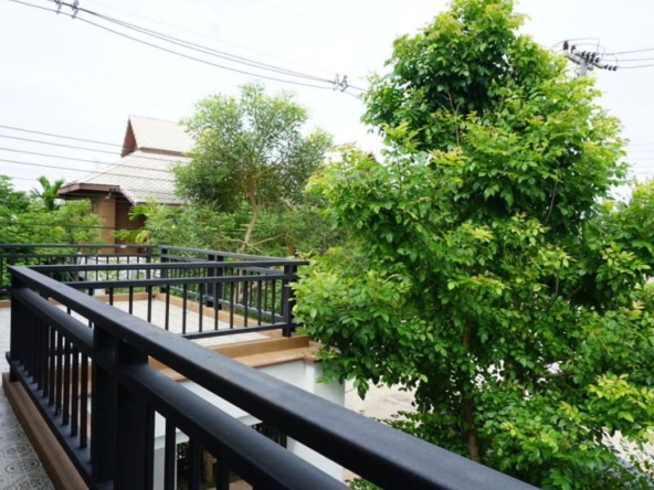 Modern Lanna house for sale in Hang Dong