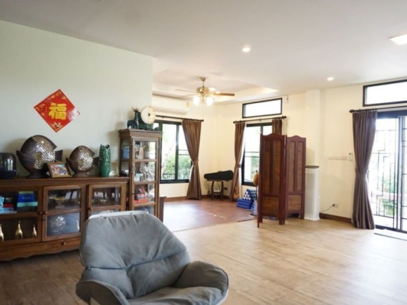 Modern Lanna house for sale in Hang Dong