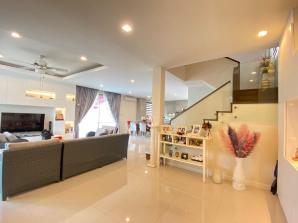 4 Bed modern house for sale in Hang Dong Chiang Mai-P-PHS847