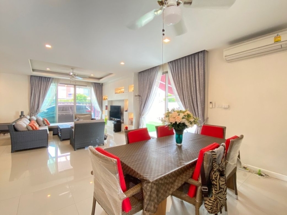 4 Bed modern house for sale in Hang Dong Chiang Mai-P-PHS847