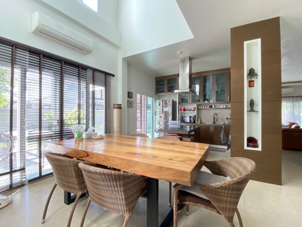 A family home for sale in Hang Dong