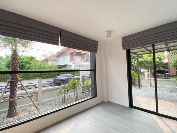 A modern house 3 bed with private pool for sale in Hang Dong