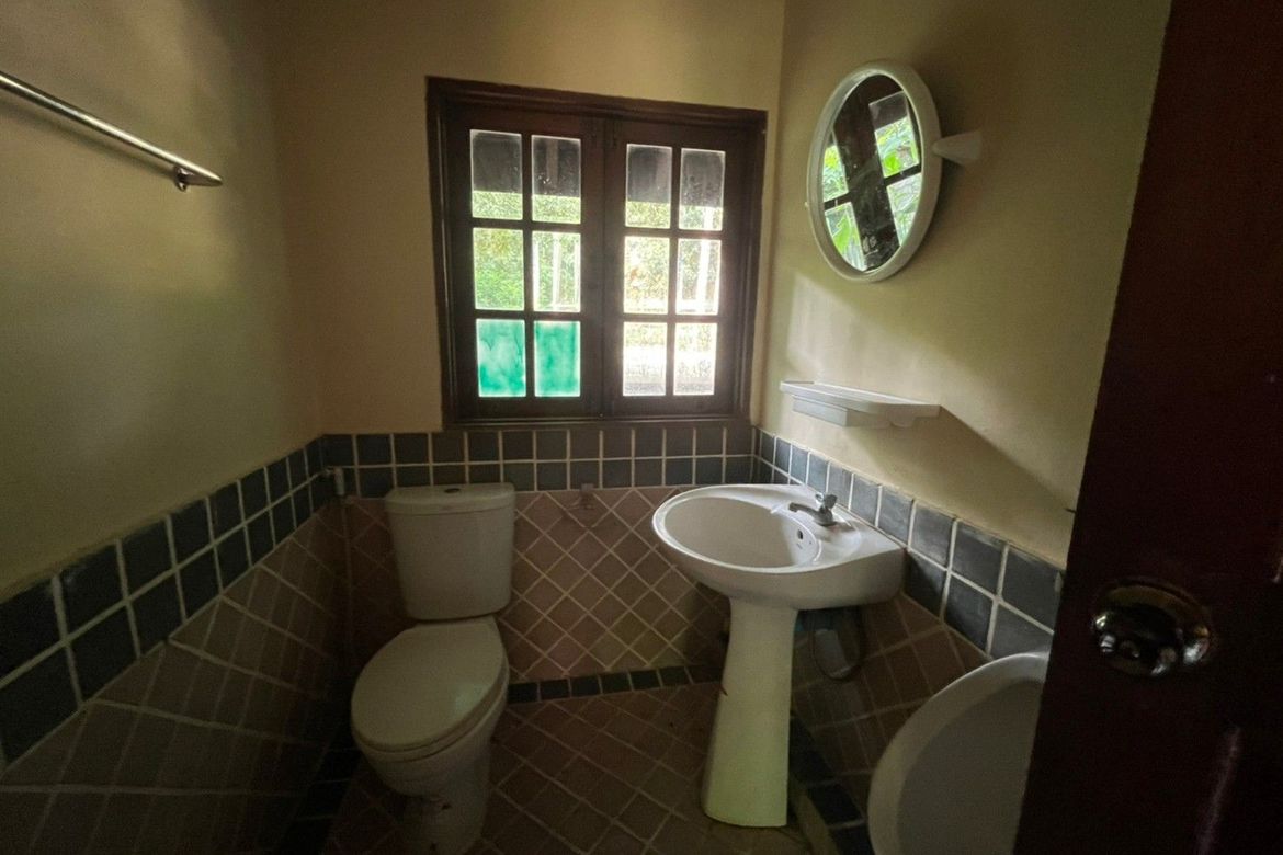 4 bathrooms