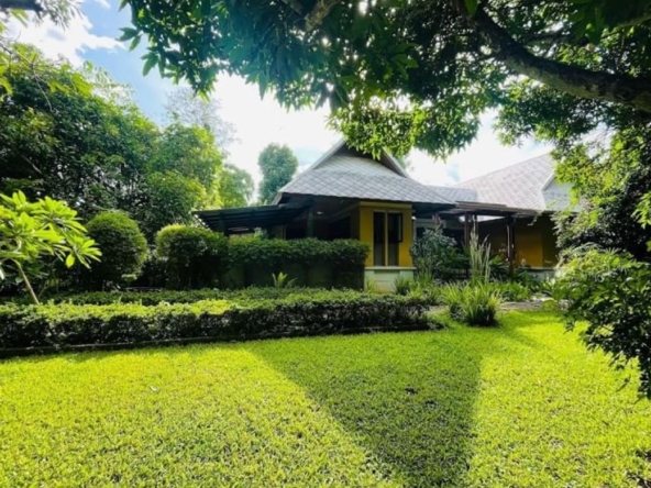 2 Bedroom Villa with Large Garden in Mae Rim.-J-WA006