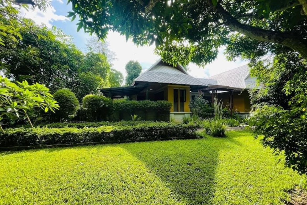 2 Bedroom Villa with Large Garden in Mae Rim.-J-WA006