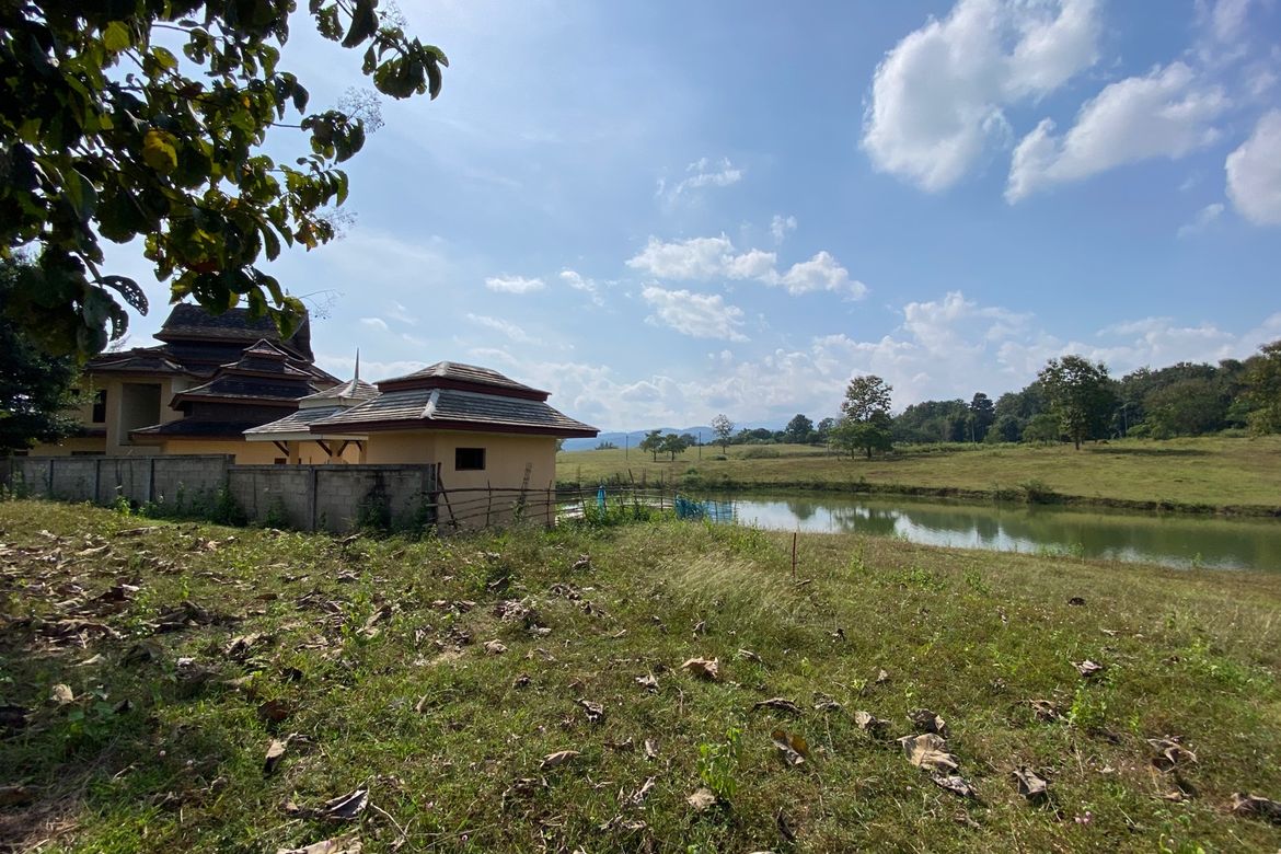 A modern Thai Lanna house for sale in Mae Tang