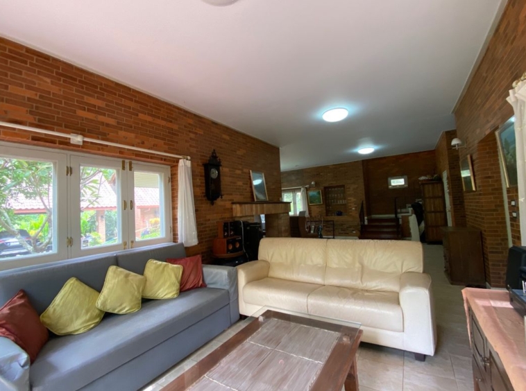 English country home for sale in Mae Rim