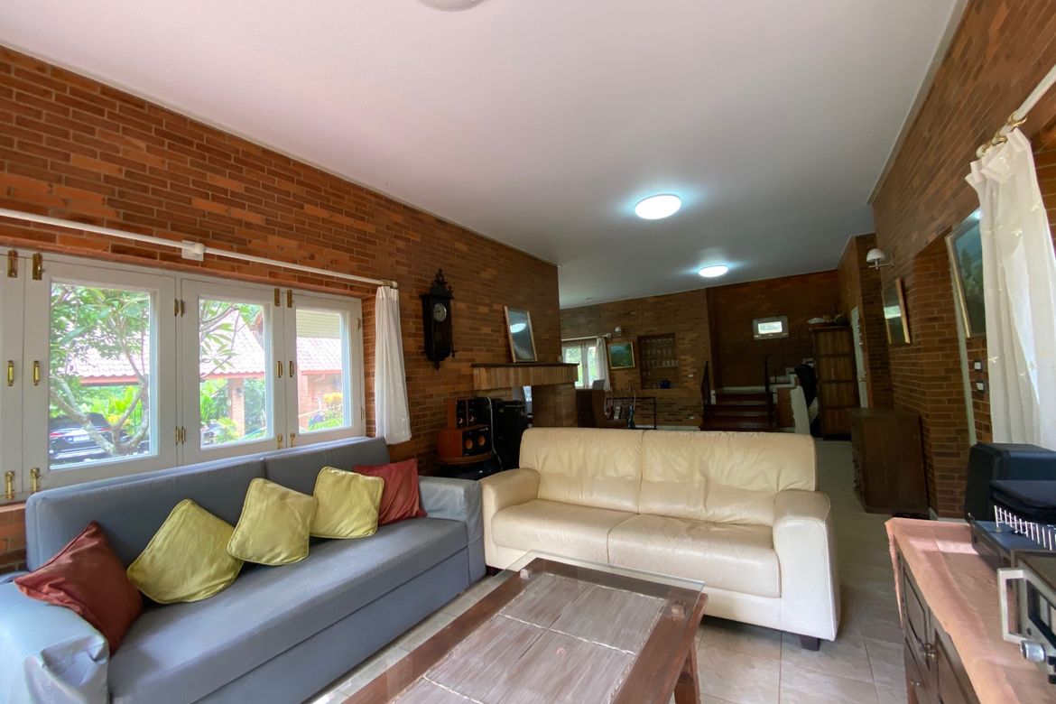 English country home for sale in Mae Rim