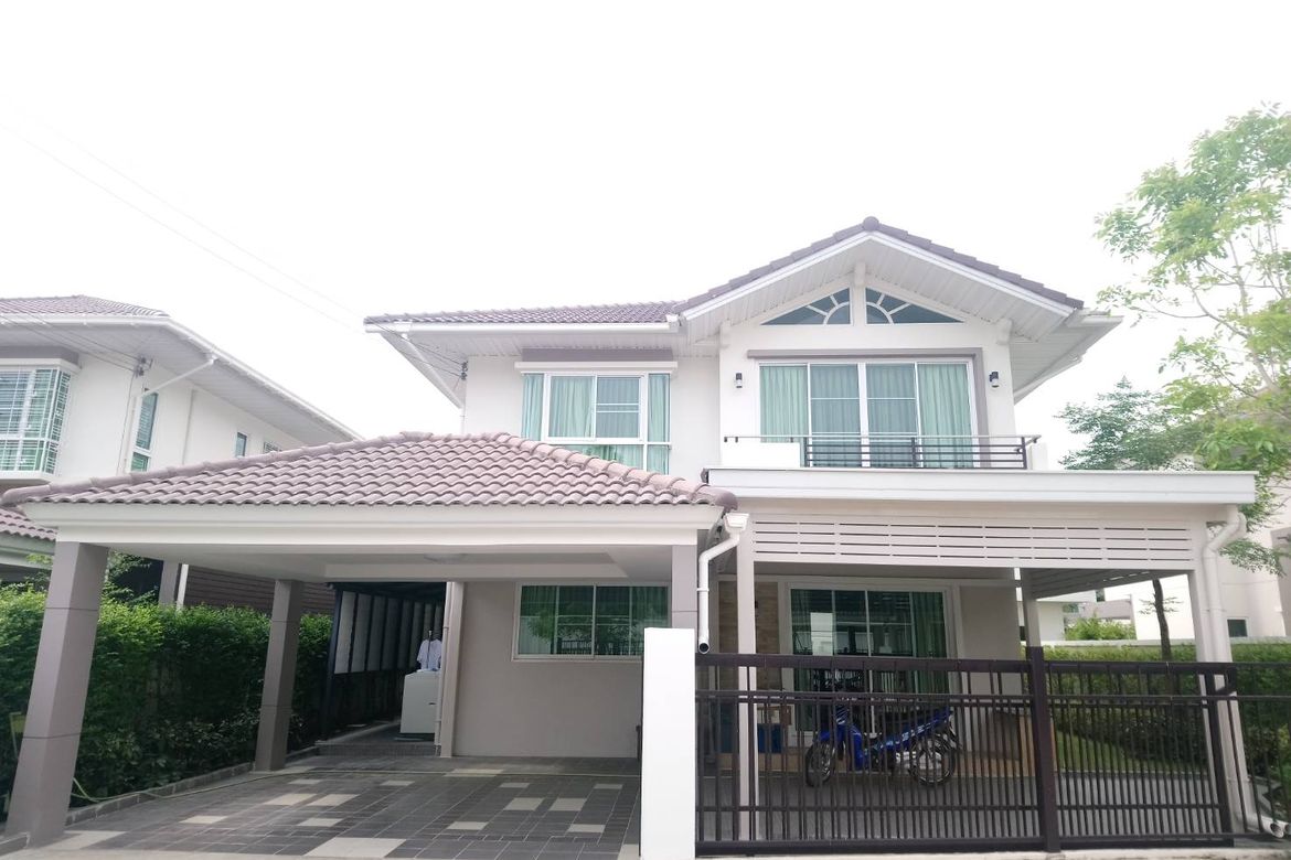 2 storey detached house for sale House in the project