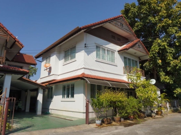 2 houses with 5 bedrooms for sale in Muang Chiang Mai-P-PHS404