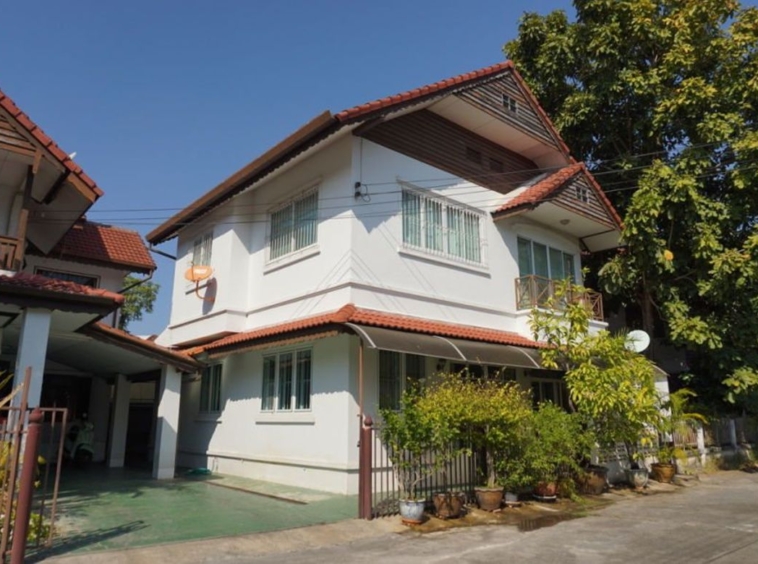 2 houses with 5 bedrooms for sale in Muang Chiang Mai-P-PHS404