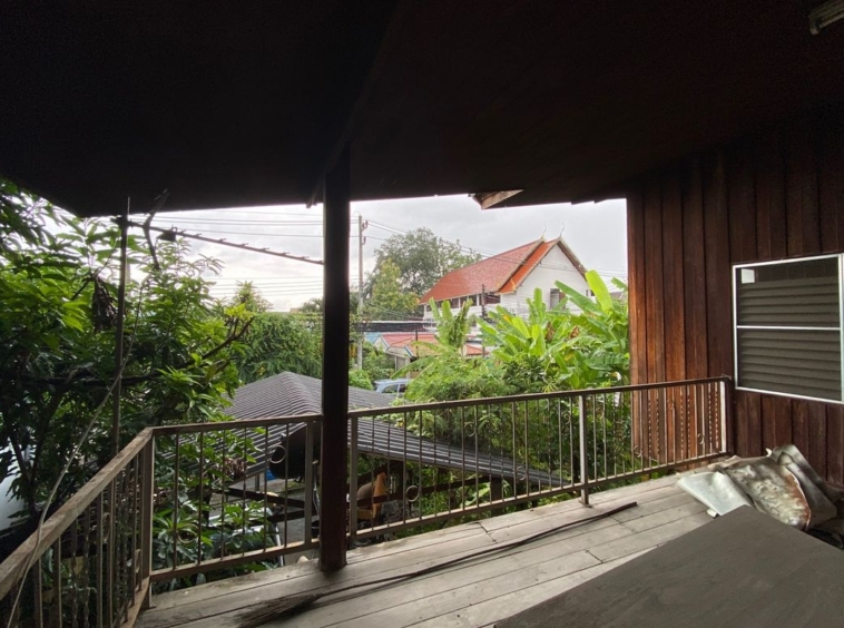 A land with house for sale in Muang Chiang Mai-P-PHS748