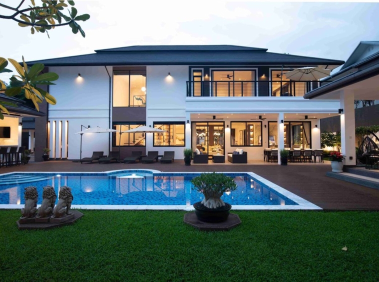 Brand new 5 bed luxury pool villa for sale in Muang Chiang Mai-P-PHS957