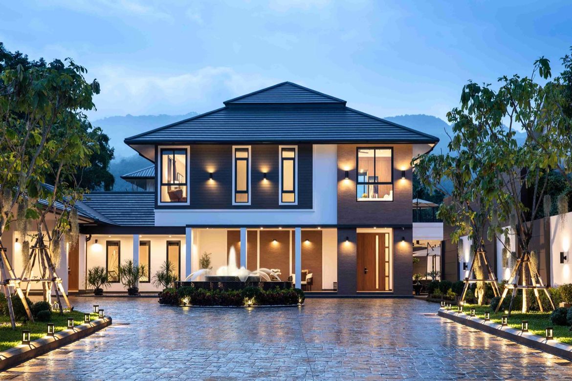 Brand new 5 bed luxury pool villa for sale in Muang Chiang Mai-P-PHS957