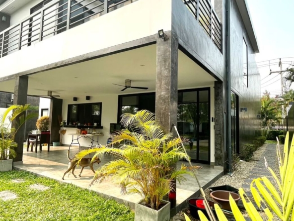 3 ฺฺBedroom Modern Pool Villa for sale in Hang Dong-SM-sta-1325