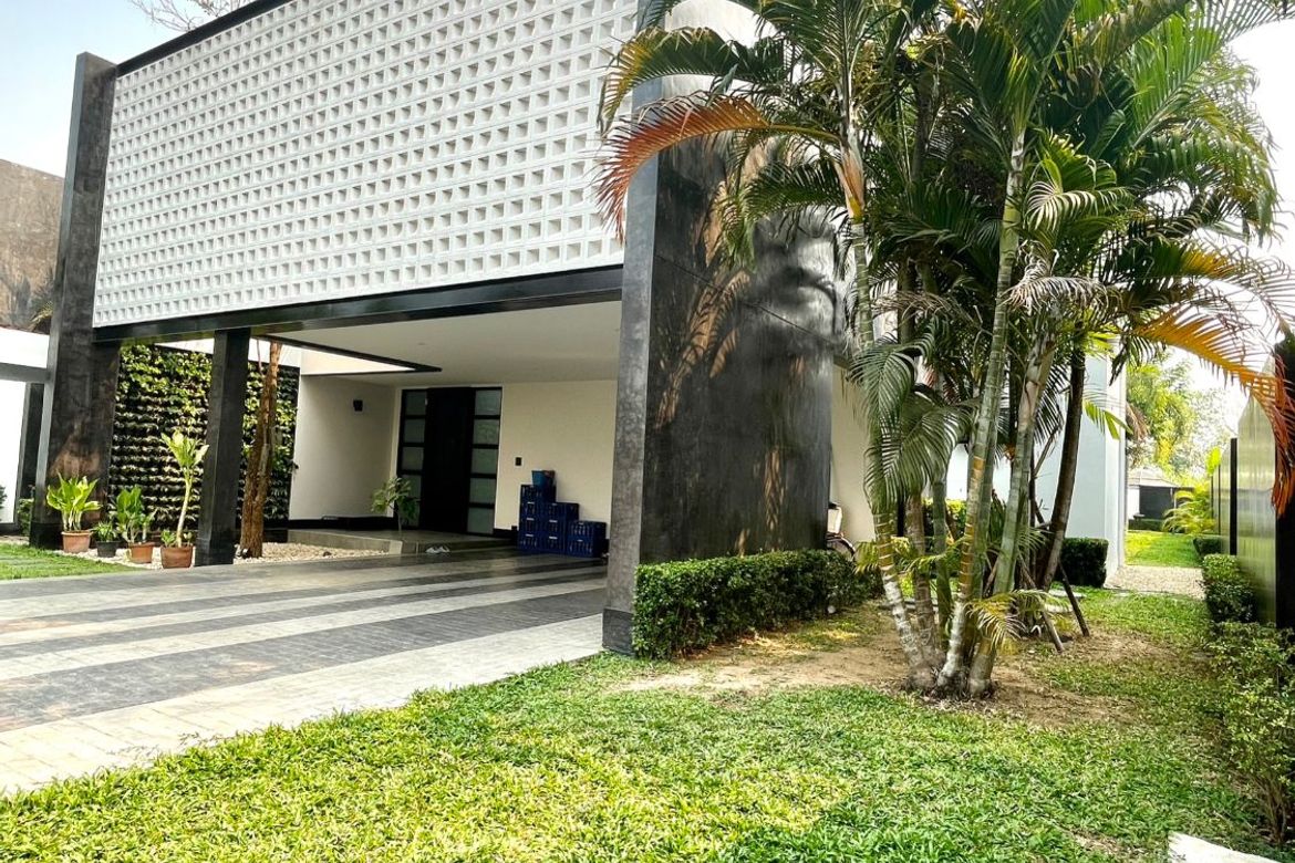 3 ฺฺBedroom Modern Pool Villa for sale in Hang Dong-SM-sta-1325