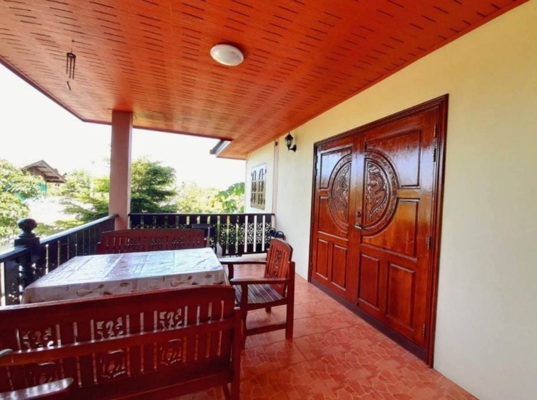 3-storey detached house for sale in Lanna style