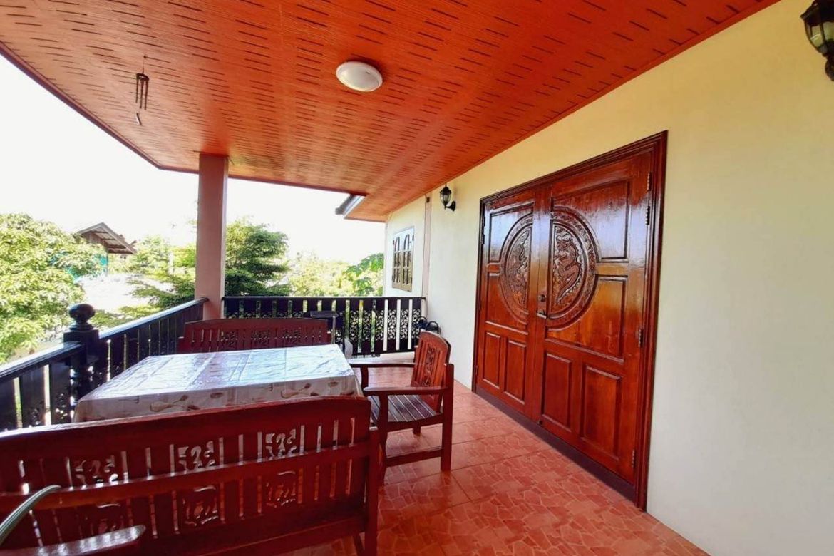 3-storey detached house for sale in Lanna style